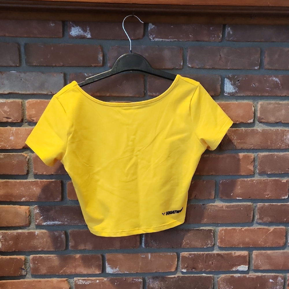 Squat Wolf Yellow Crop Top